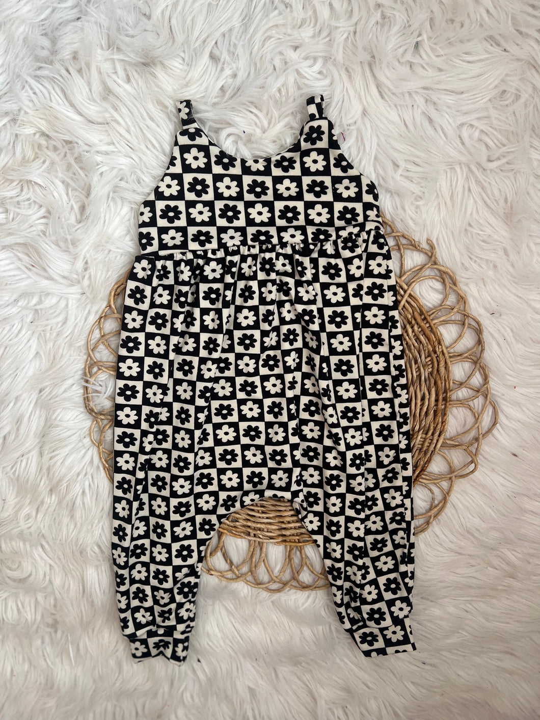 3t black flower checkers Hayden